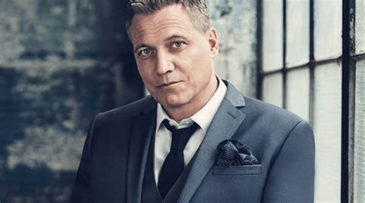Holt McCallany Net Worth