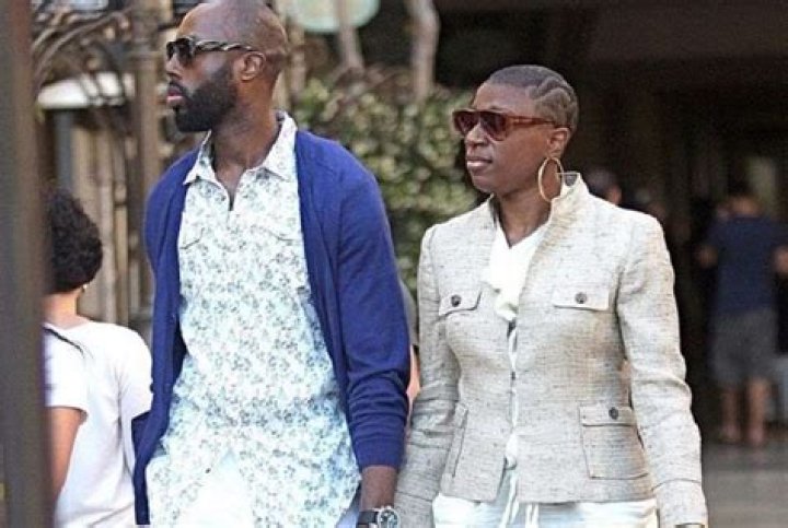 Is Aisha Hinds Married or in a Gay Relationship? Know her Partner, Parents, Net Worth