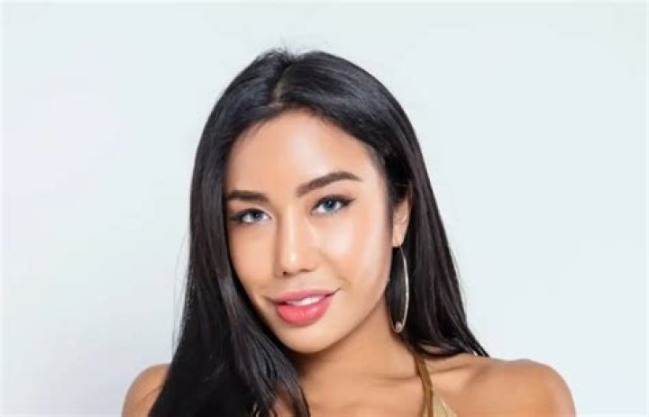 Julia Ling Net Worth