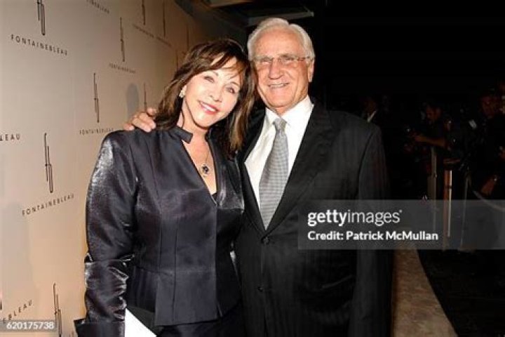 Mary Anne Shula Net Worth