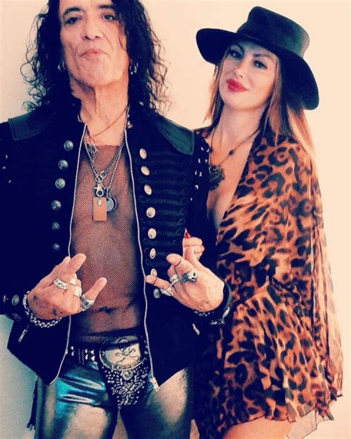 Stephen Pearcy Net Worth